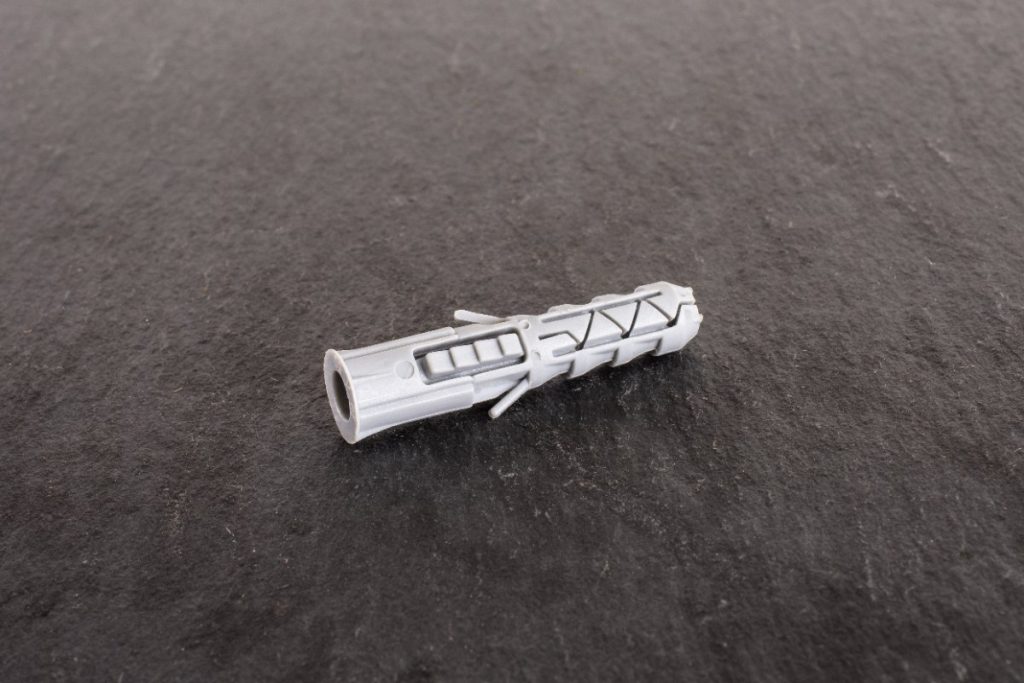 Une cheville molly en plastique