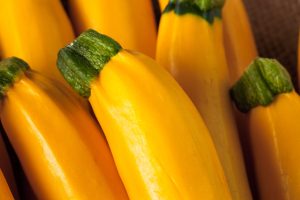 Que signifie une courgette orange à l&rsquo;intérieur et peut-on la manger ?